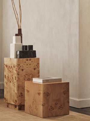 Mesa auxiliar cubo Burl de Ferm Living