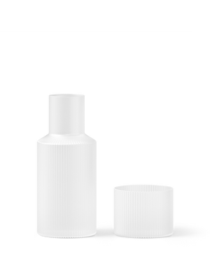 Set de jarra y vasos Ripple de Ferm Living