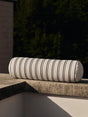 Cojín cilíndrico Twill de Ferm Living