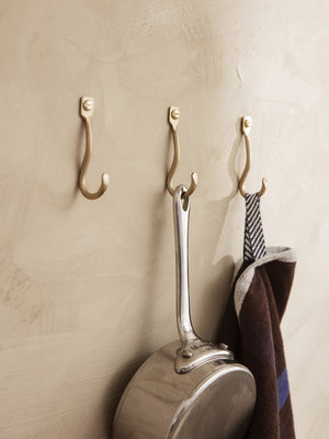 Colgadores Curvature de Ferm Living