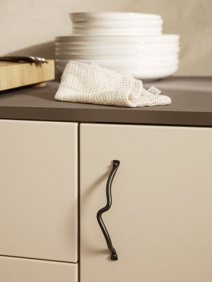 Tirador Curvature de Ferm Living