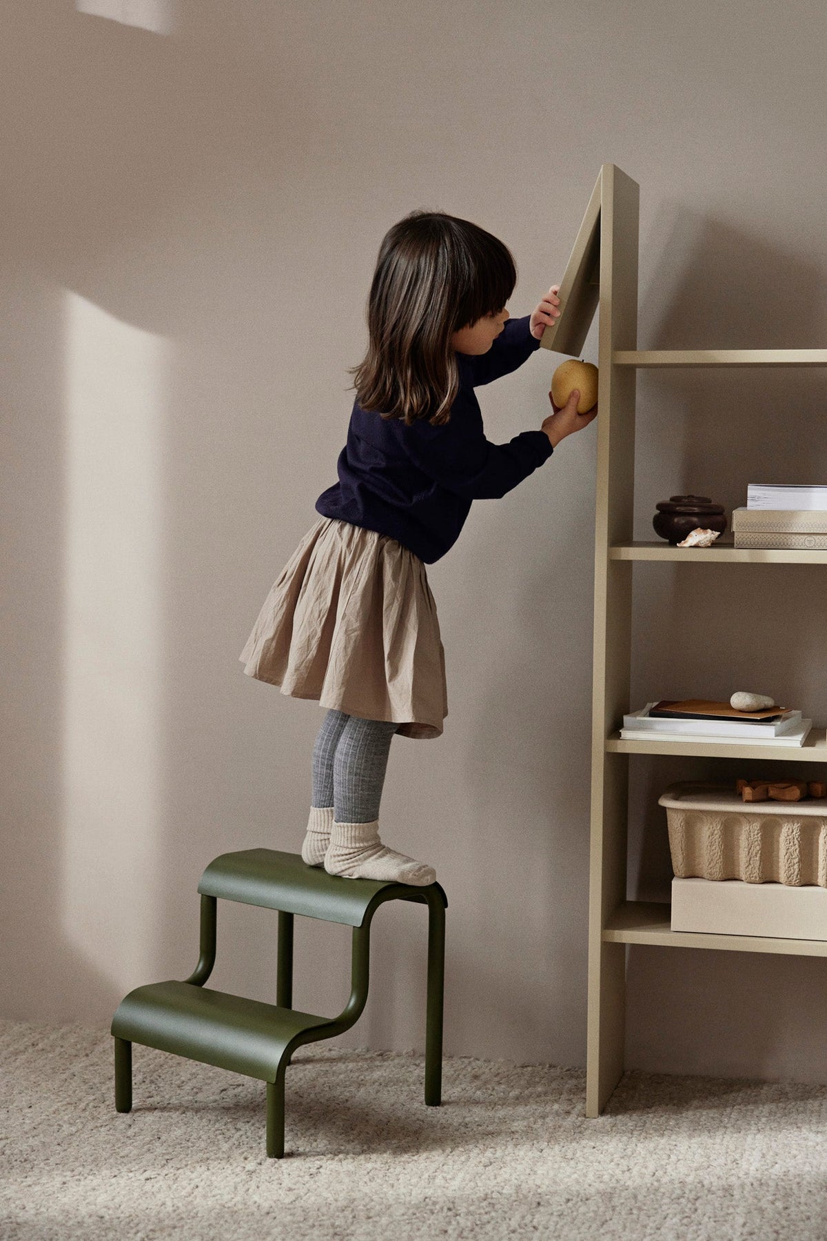 Librería Giraffe de Ferm Living