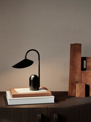 Lámpara portátil Arum · Ferm Living