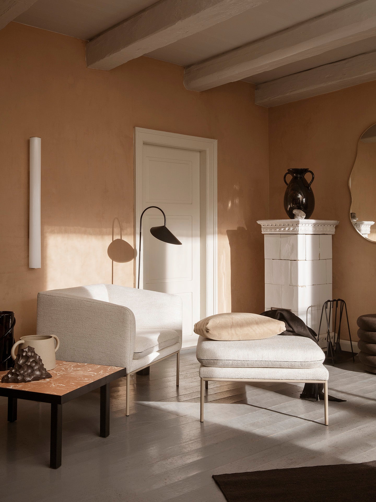 Aplique Vuelta 100 de Ferm Living
