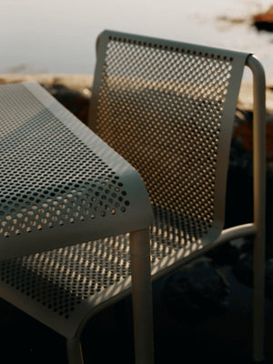 Mesa de comedor de exterior Dapple de Ferm Living