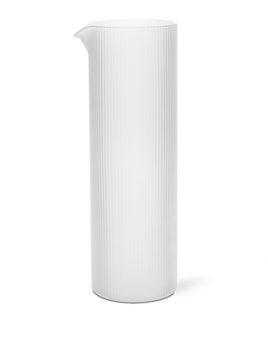 Jarra de agua Ripple de Ferm Living