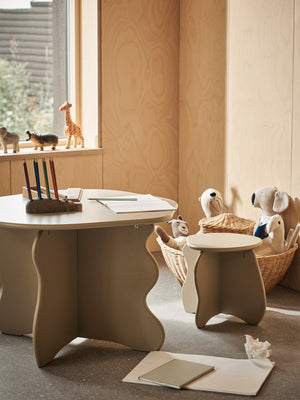 Taburete infantil Slope de Ferm Living