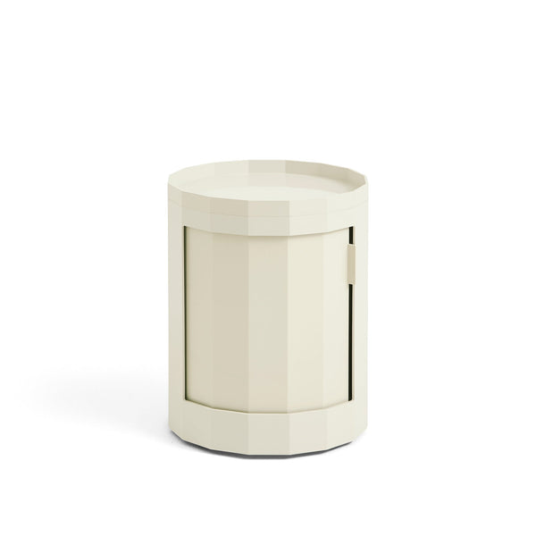 Mueble auxiliar Facet · HAY · Eggshell / Low
