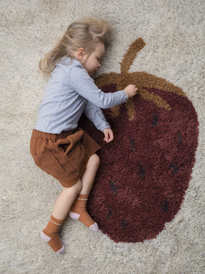 Alfombra tufting fresa Fruiticana de Ferm Living