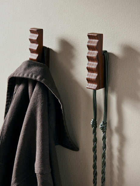 Colgadores Unda de Ferm Living