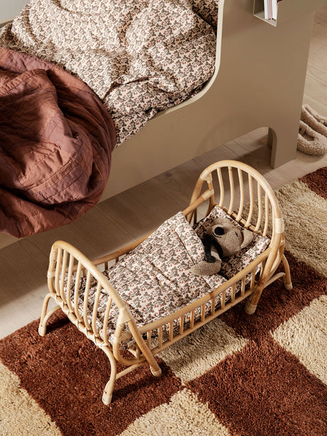 Cama de muñecas Kuku de Ferm Living
