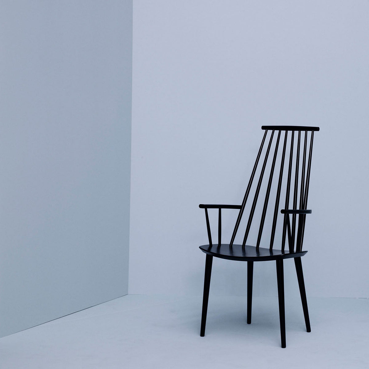 Silla J110 · HAY · ambiente
