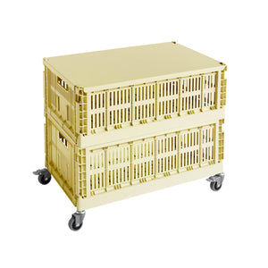 Mesa auxiliar con ruedas Colour Crate L · HAY · Light Yellow
