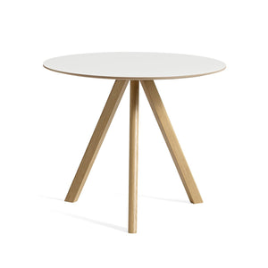 Mesa redonda Copenhague CPH20 · HAY · White / Ø 90 cm / Varnished Oak