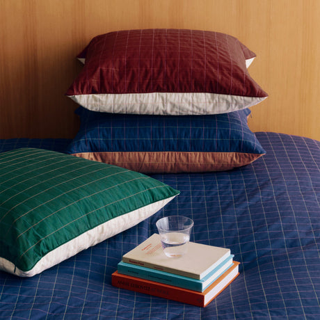Funda de almohada Dori · HAY · ambiente
