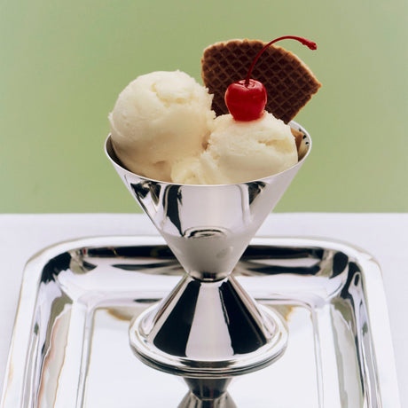 Copa de helado Essential Steel Cone · HAY · ambiente