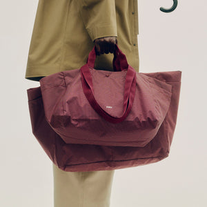Bolso de fin de semana Grid · HAY · ambiente