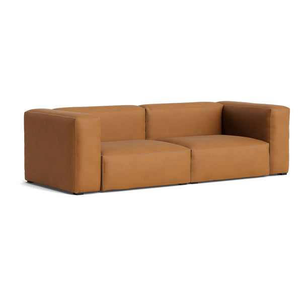 Sofá de 2,5 plazas Mags Soft · HAY · Leather Sense Cognac / Armrests On Both Sides / Combination 1