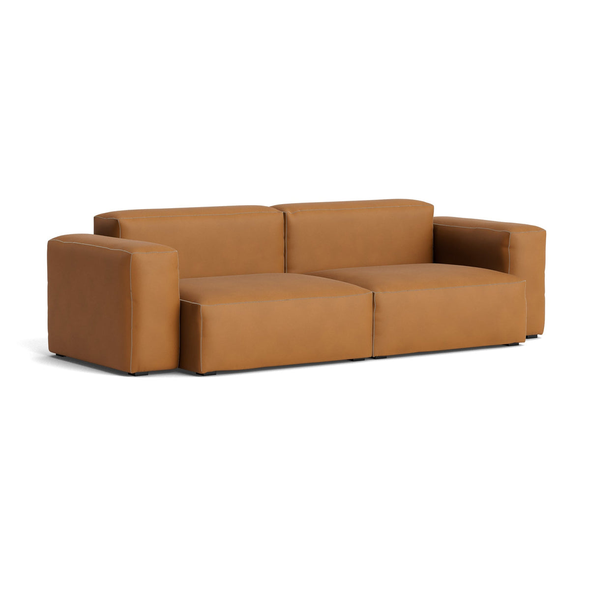 Sofá 2,5 plazas brazo bajo Mags Soft · HAY · Leather Sense Cognac