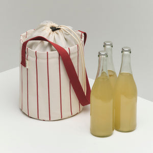 Bolsa para botella Outdoor Market · HAY · ambiente