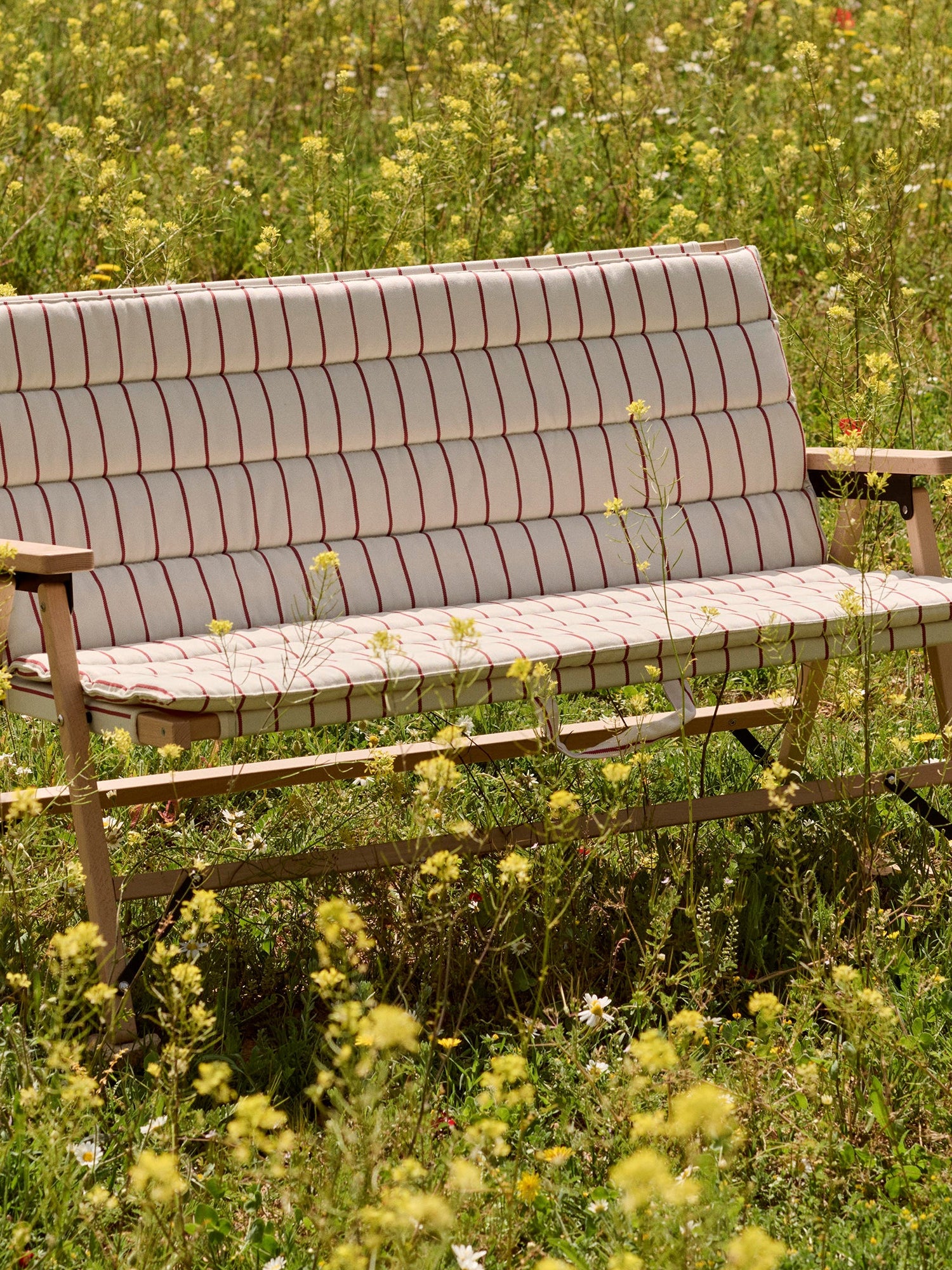 Sofá plegable Outdoor Market · HAY · ambiente