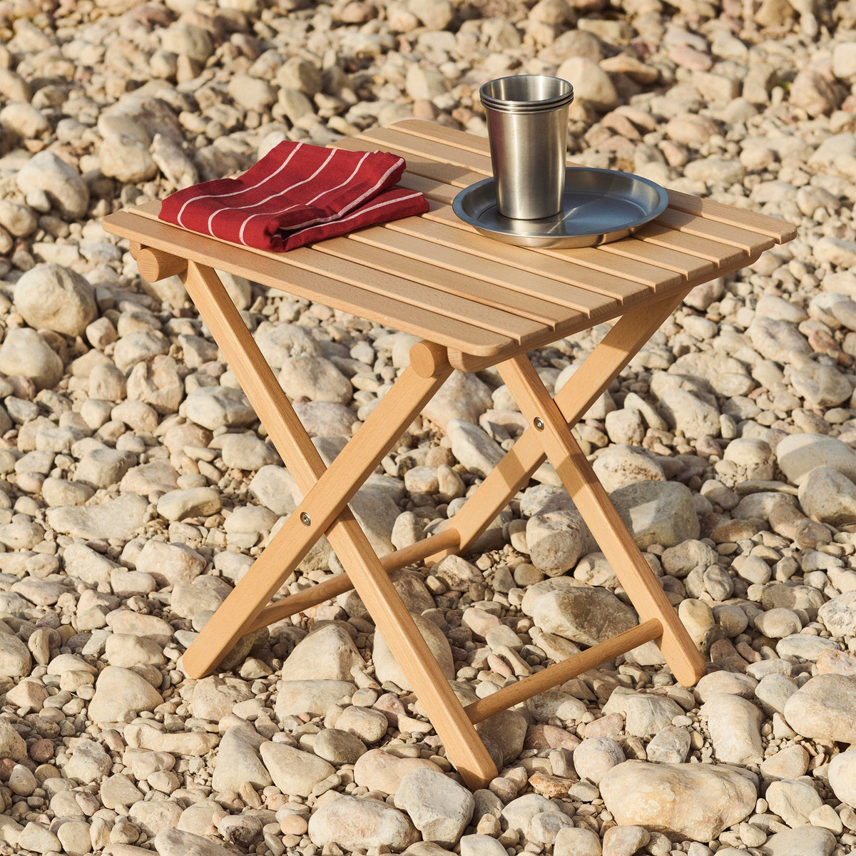 Mesa plegable Outdoor Market · HAY · ambiente
