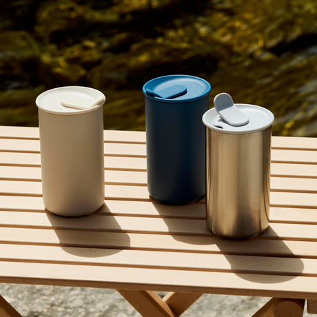 Taza térmica Outdoor Market · HAY · ambiente