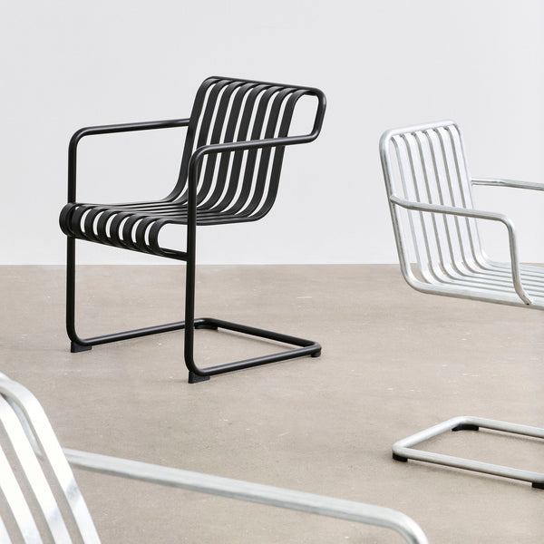 Sillón de comedor Palissade Cantilever · HAY · ambiente