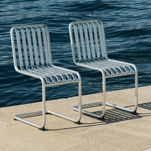 Silla cantilever Palissade · HAY · ambiente