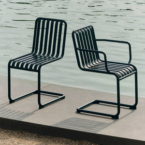 Butaca cantilever Palissade · HAY · ambiente