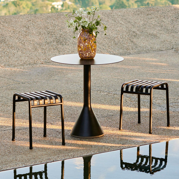 Mesa Palissade Cone · HAY · ambiente