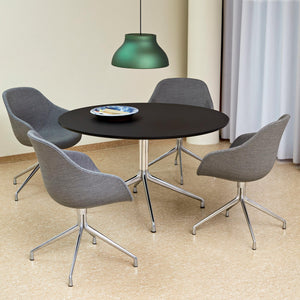 Silla giratoria About A Chair AAC 121 · HAY · ambiente