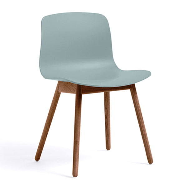 Silla About A Chair AAC 12 · HAY · dusty blue 2.0 / Varnished Walnut