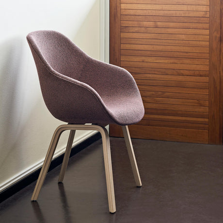 Silla tapizada About A Chair AAC 123 · HAY · ambiente
