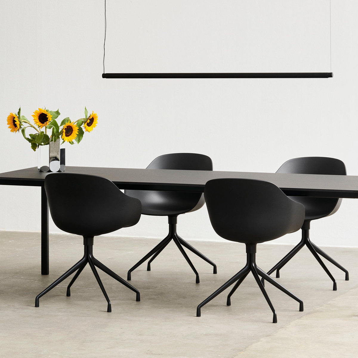 Silla giratoria About A Chair AAC 220 · HAY · ambiente