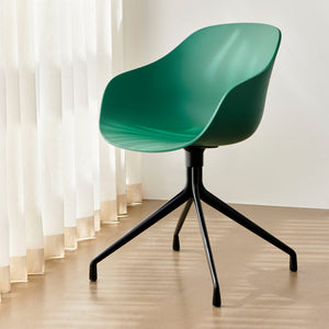 Silla giratoria About A Chair AAC 220 · HAY · ambiente