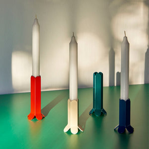 Candelabro Arcs · HAY · ambiente