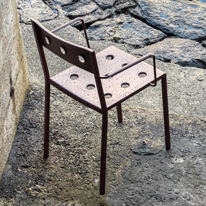 Silla con brazos Balcony · HAY · ambiente