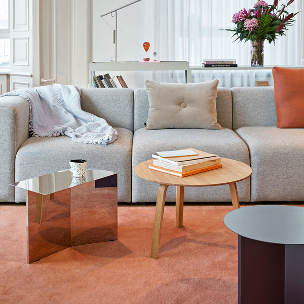 Mesa auxiliar Slit Table Round · HAY · ambiente