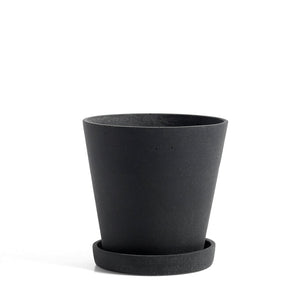Maceta con plato Flowerpot · HAY · Black / M