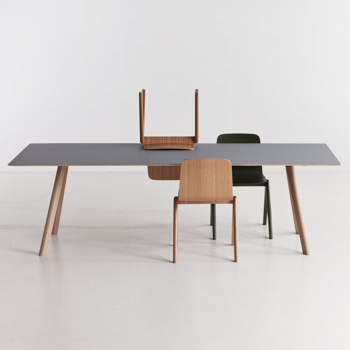 Mesa de comedor Copenhague CPH30 · HAY · ambiente