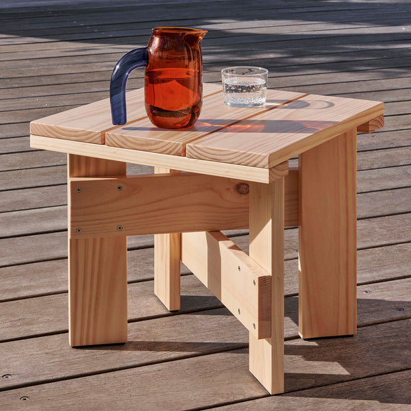 Mesa auxiliar Crate · HAY · ambiente