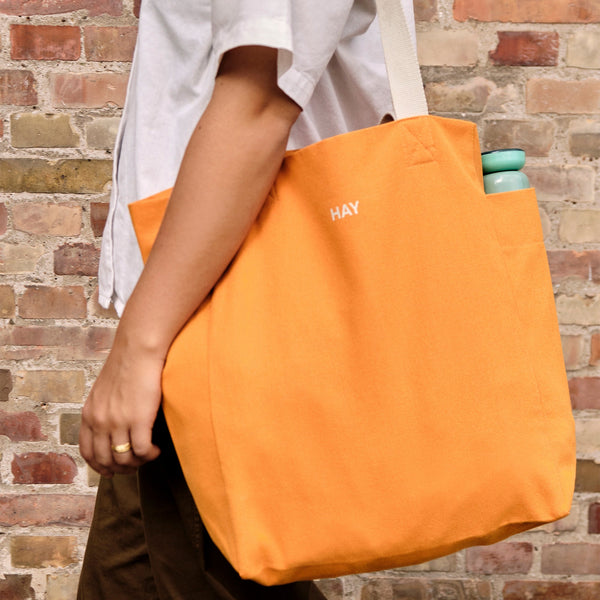 Bolsa tote Everyday · HAY · ambiente