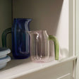 Jarra de vidrio Glass Pitcher · HAY · ambiente