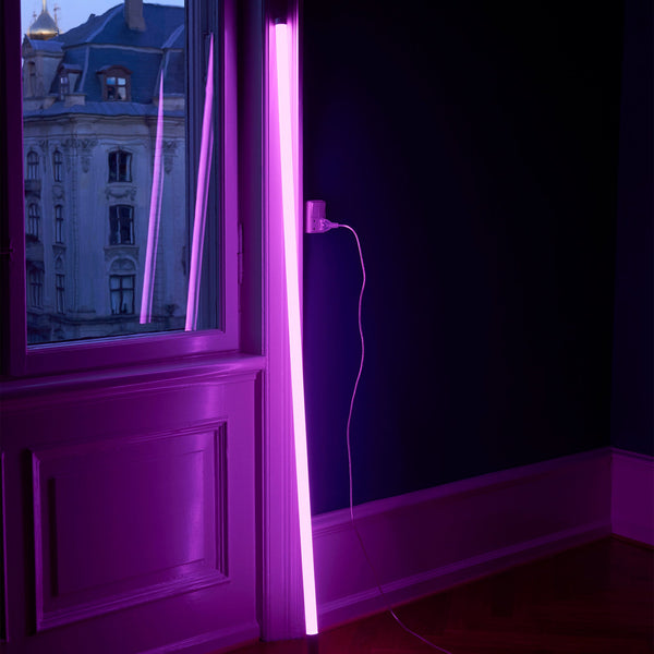 Barra de luz LED Neon · HAY · ambiente
