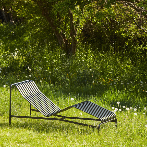 Tumbona Palissade Chaise Longue · HAY · ambiente