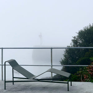 Tumbona Palissade Chaise Longue · HAY · ambiente