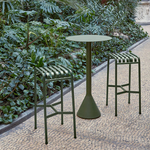 Taburete alto Palissade · HAY · ambiente