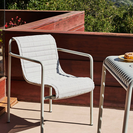 Cojín para sillón de comedor Palissade Quilted · HAY · ambiente