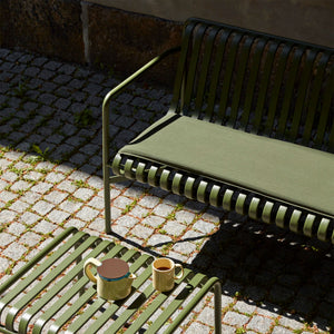 Puf Palissade · HAY · ambiente